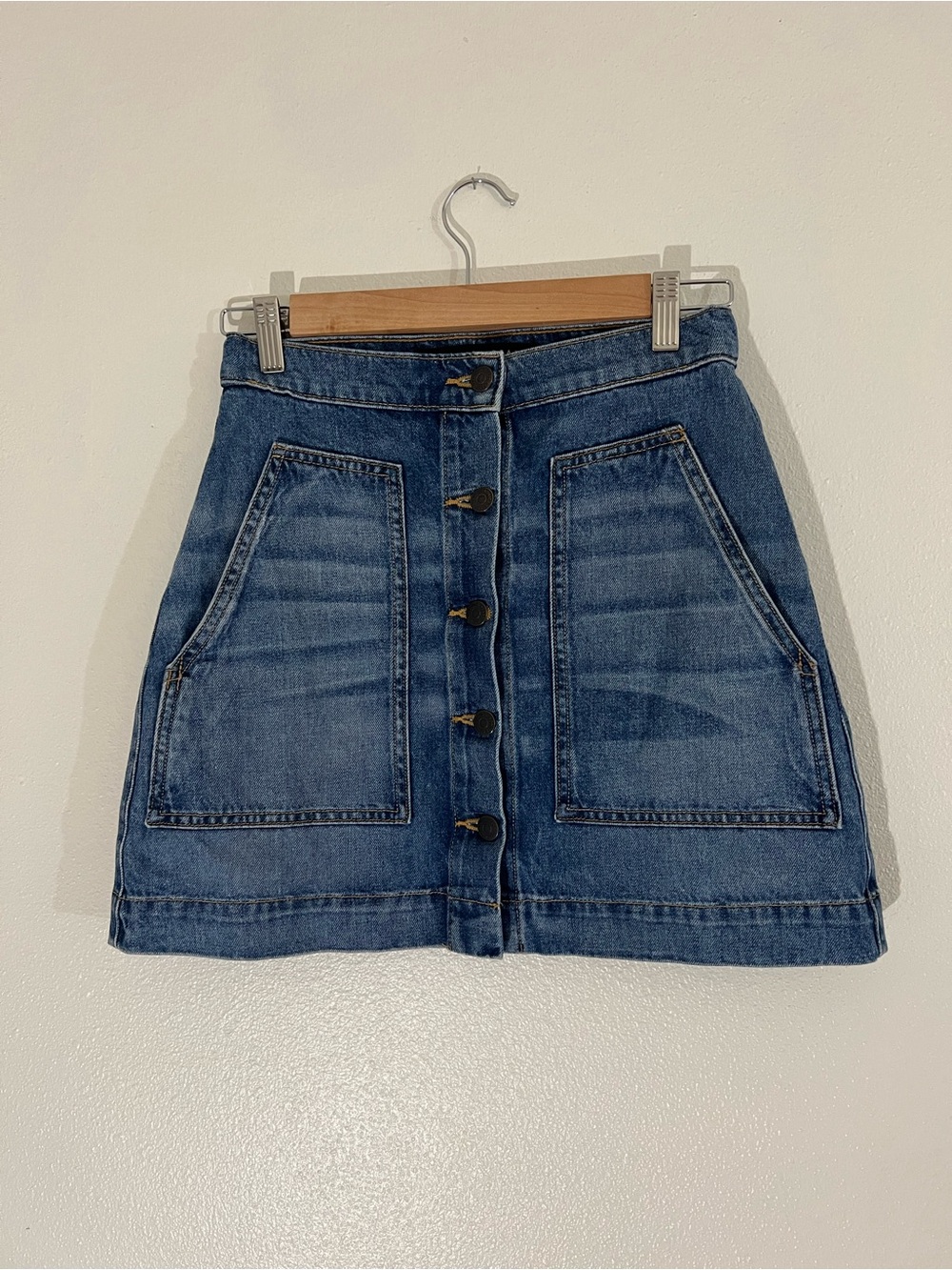 Veronica Beard Denim A-Line Skirt in Medium Blue Size 4/27